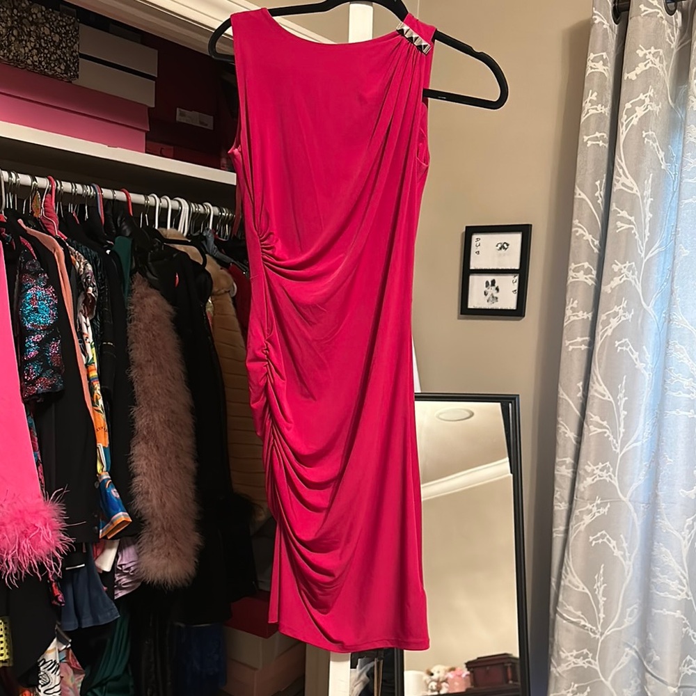 Elegant Pink Sleeveless Dress